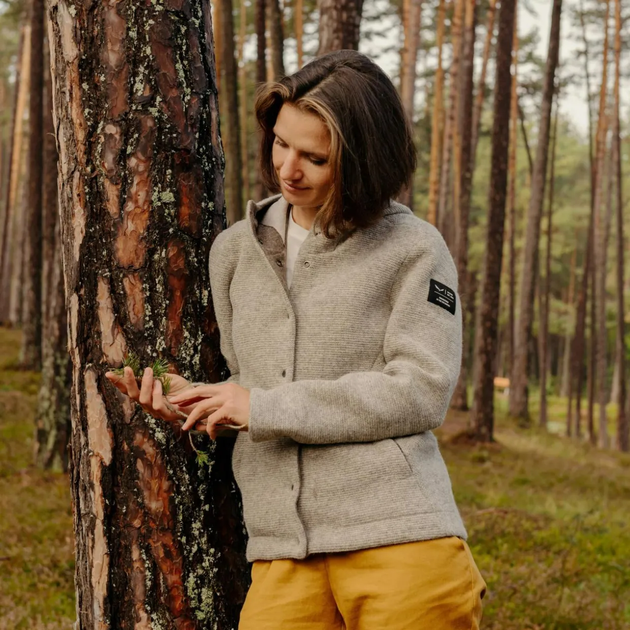 Sarner Undyed Wool Kapuzenjacke Damen